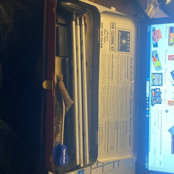 Vintage wards western field gun cleaning kit original metal box - Picture 3 of 3